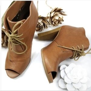 Ann Taylor Tan Open Toe Heel Ankle Boots  7m